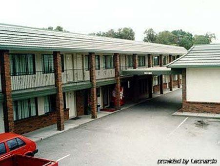 North Pointe Inn And Suites Келоуна Экстерьер фото