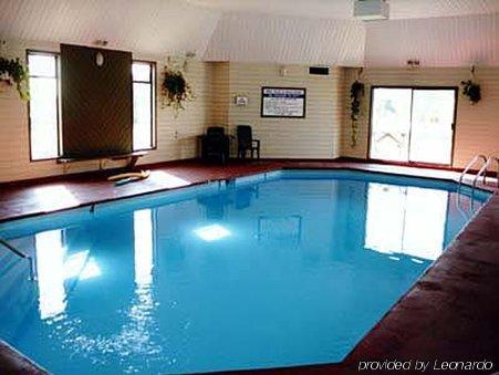 North Pointe Inn And Suites Келоуна Экстерьер фото