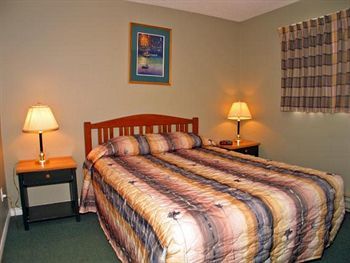 North Pointe Inn And Suites Келоуна Экстерьер фото